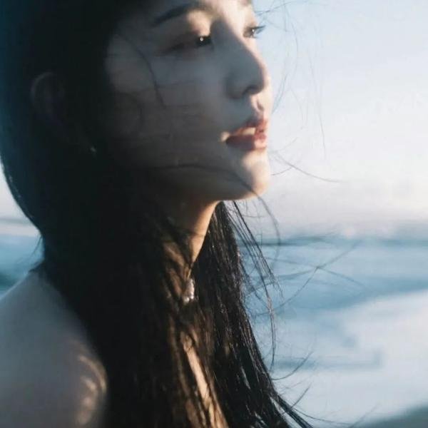 奔跑的修女