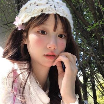 闭上眼睛活着很容易